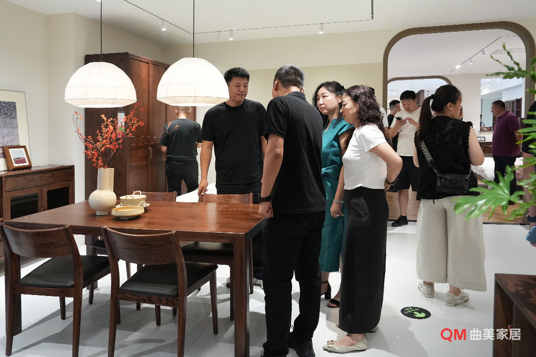 2026曲美好木新零售品牌見面會在京舉行